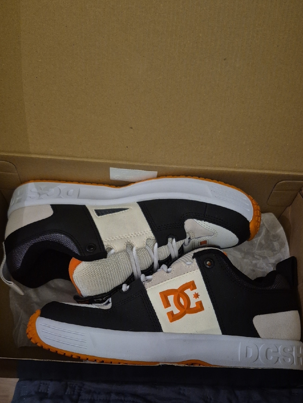 Used Sz 9 Dc Lynx OG Orange, Black & White Low-Top Skate Shoes Philly Muni
